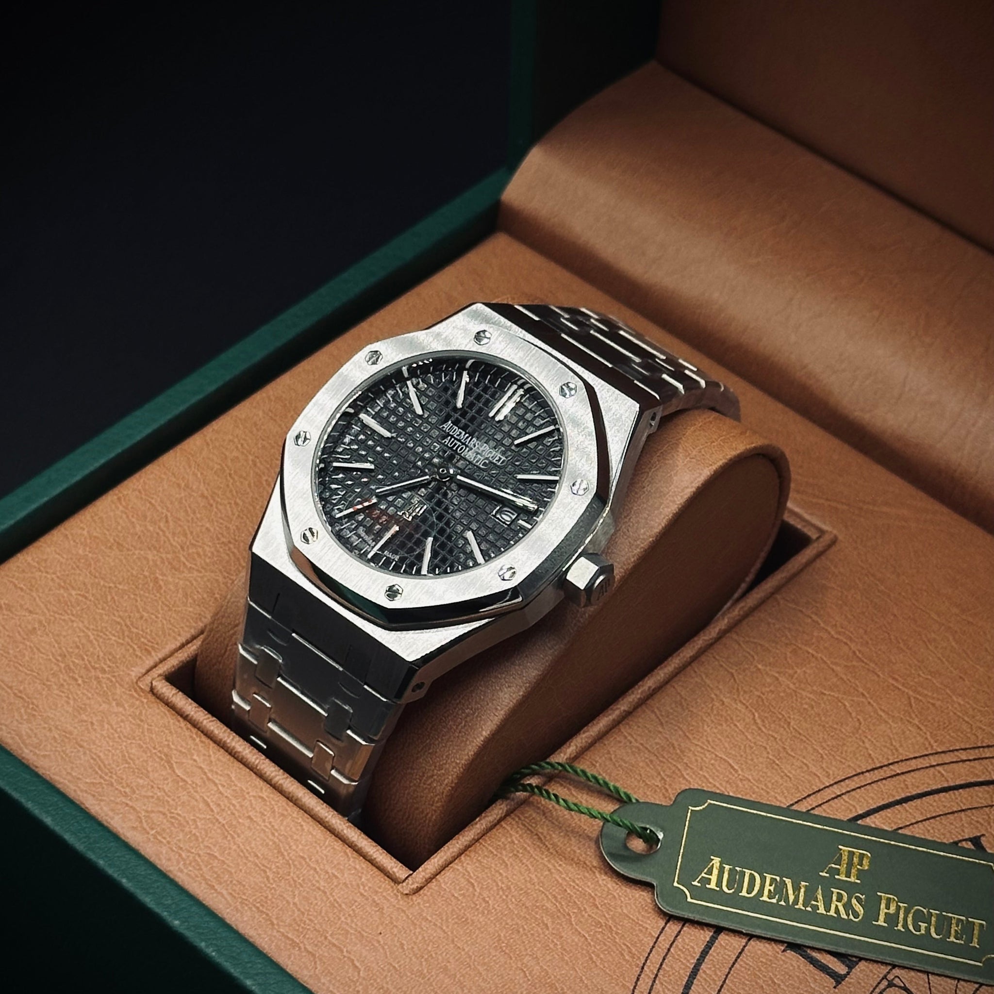 Audemars Piguet Royal-Oak Master AAA. Copy